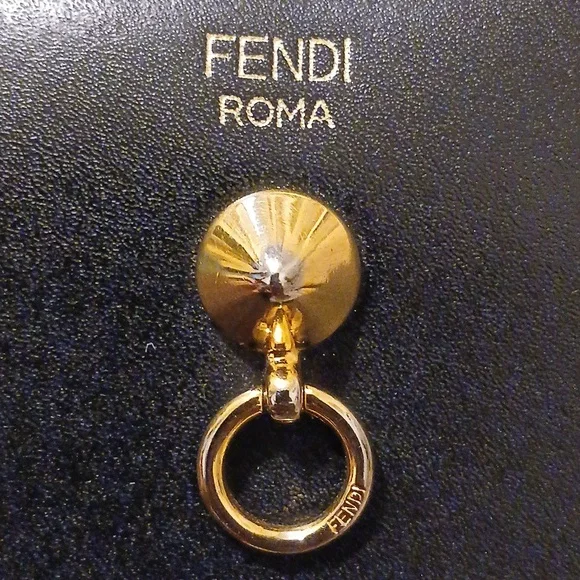 💯% Authentic FENDI Wallet - Picture 5 of 8